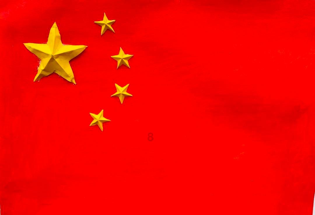 苹果13promax主摄像头保护玻璃碎了扫不了二维码？